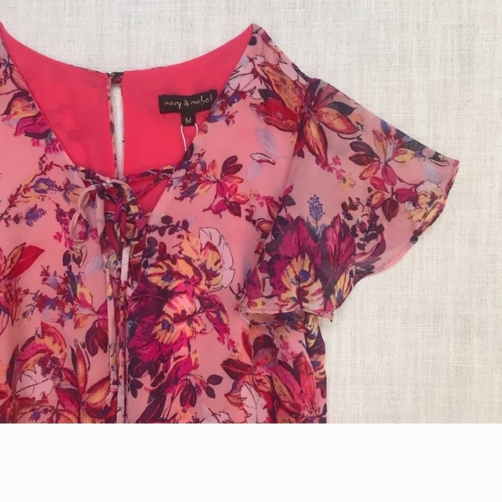 Mary & Mabel Floral printed romper sheer flutter sleeve size medium pink - Picture 4 of 9